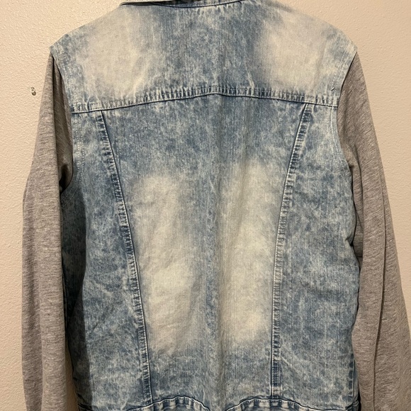 WT02 MENS LIGHT WASH DENIM JEAN JACKET WITH SWEATSHIRT MATERIAL SLEEVES MEDIUM - Picture 5 of 5